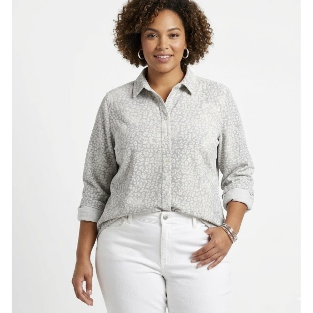 Chico's XL Gray White Leopard Print Corduroy Long‎ Sleeve Button Down Office